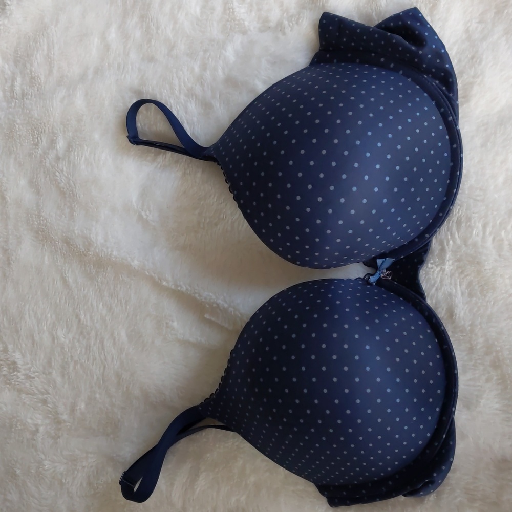 32DDD Victoria's Secret perfect shape bra